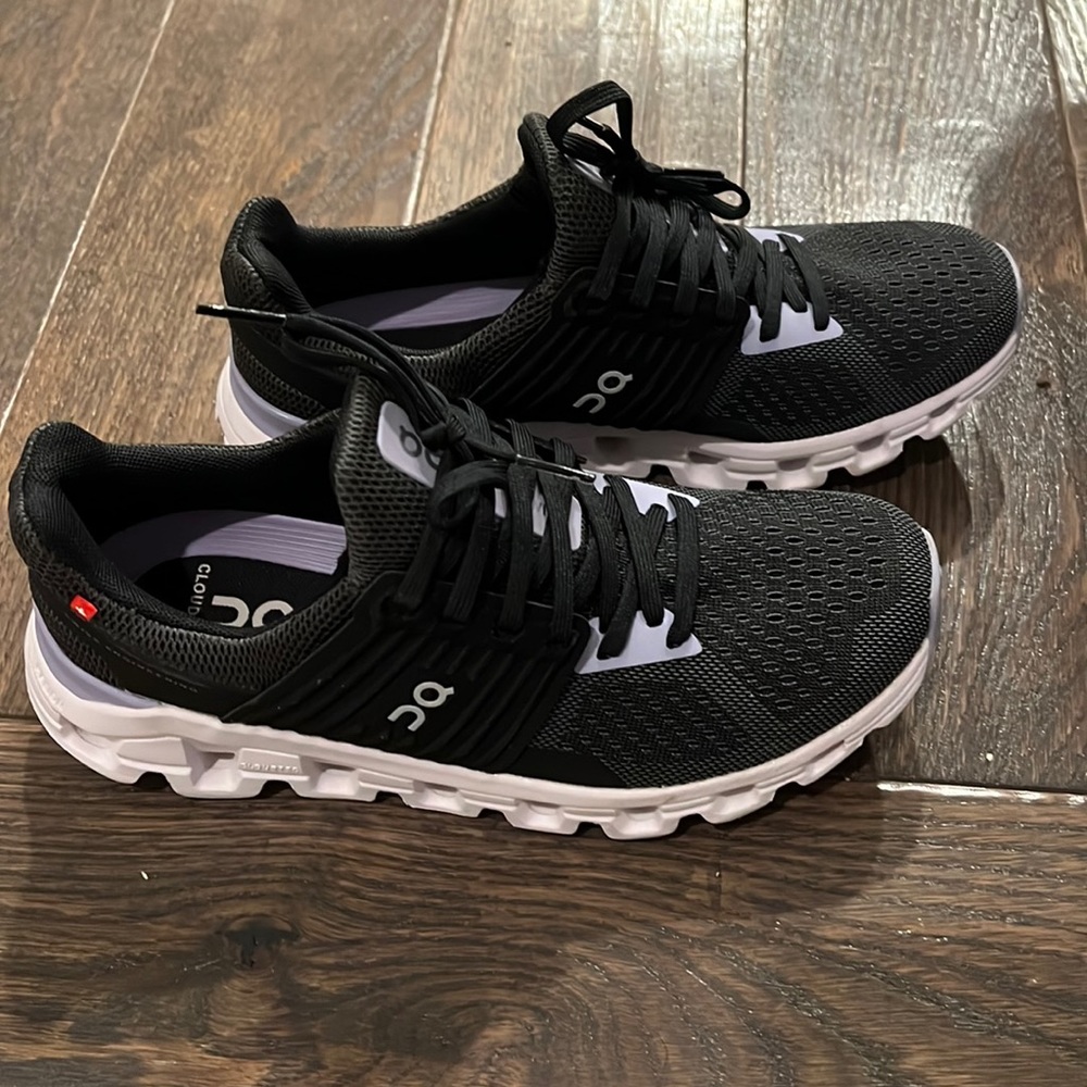 On Cloudswift Running Shoes